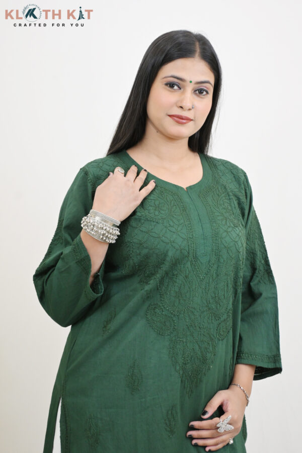 Kloth Kit Elegant Green Long Mulmul Chikankari Kurti - Image 2