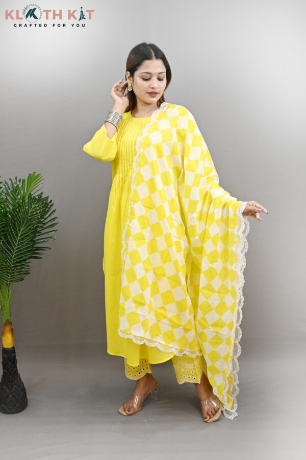 Kloth Kit Elegant Yellow 3Pcs Suit Set with umbrella cut - Image 5