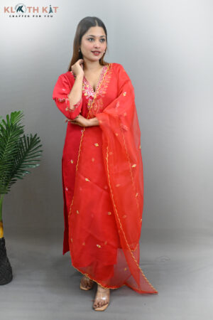 Red Roman Silk Front Full