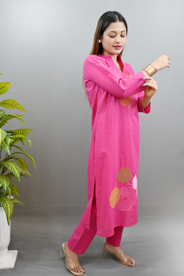 Kloth Kit Pink Embroidered Kurti Dupatta Set - Image 6